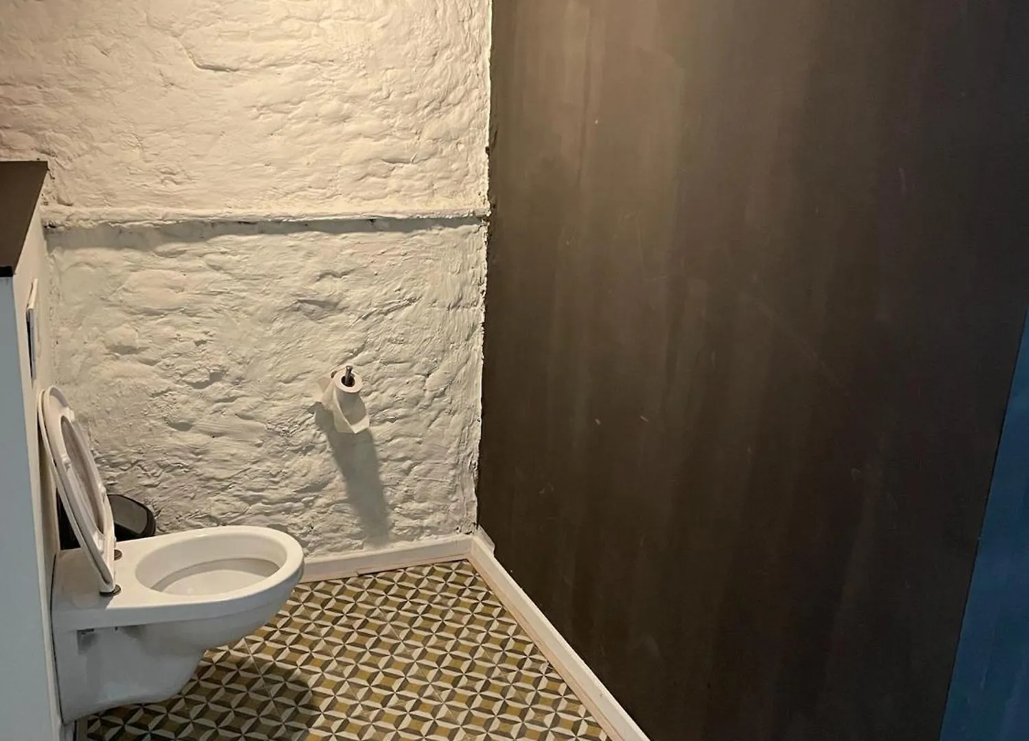 Place To Stay In Antwerp City